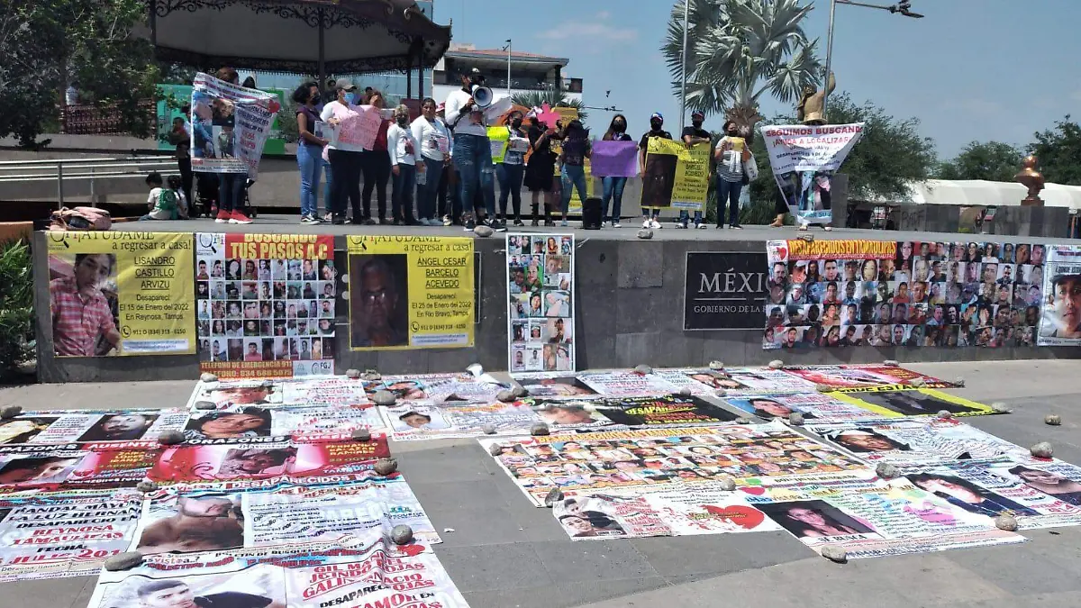 Colectivos protestaron